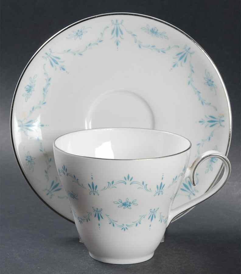 Concerto Flat Cup & Saucer Set by Franconia-Krautheim & Adelburg-1