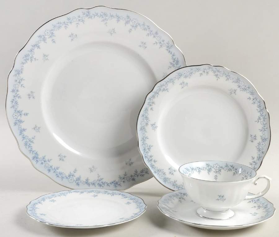 Delphine 5 Piece Place Setting by Franconia-Krautheim & Adelburg-1