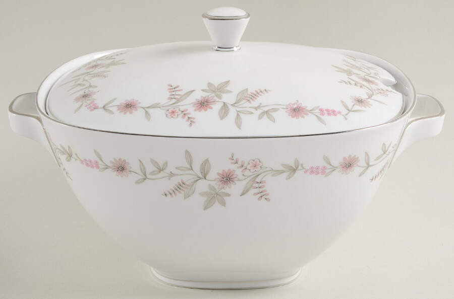 Fascination Tureen &  Lid by Franconia-Krautheim & Adelburg-1