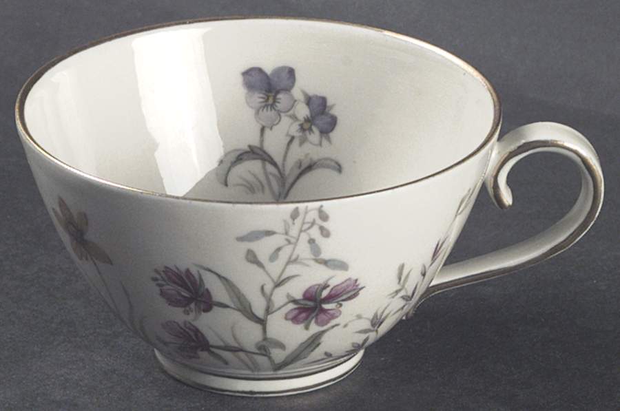 FR53 Footed Cup by Franconia-Krautheim & Adelburg-1