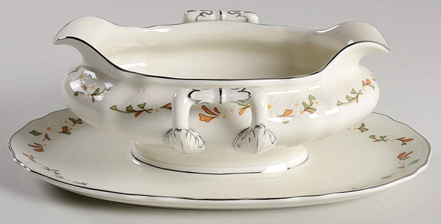 Glendale Gravy Boat with Attached Underplate by Franconia-Krautheim & Adelburg-1
