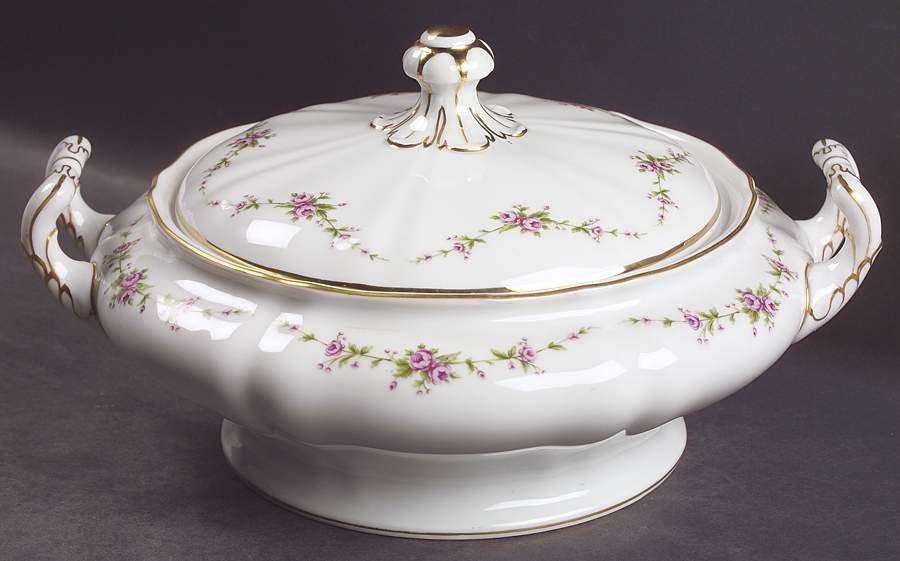 Gloria Round Covered Vegetable by Franconia-Krautheim & Adelburg-1