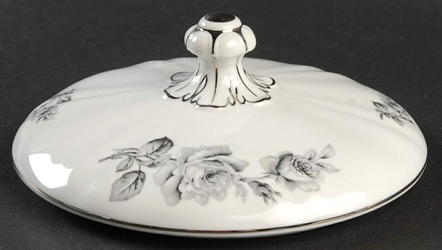 Grixella Lid for Round Vegetable by Franconia-Krautheim & Adelburg-1
