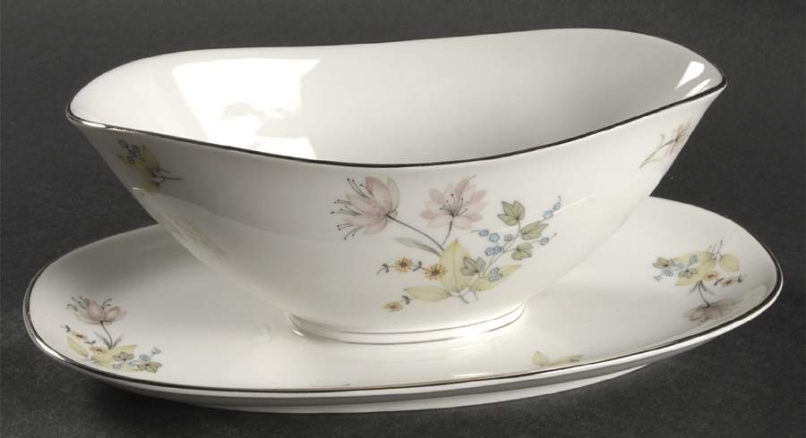 Hermosa (Platinum Trim) Gravy Boat with Attached Underplate by Franconia-Krautheim & Adelburg-1