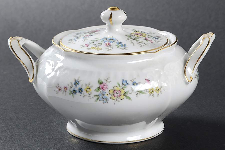 Isabelle Sugar Bowl & Lid by Franconia-Krautheim & Adelburg-1