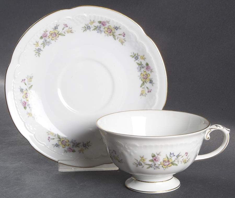 Isabelle Footed Cup & Saucer Set by Franconia-Krautheim & Adelburg-1