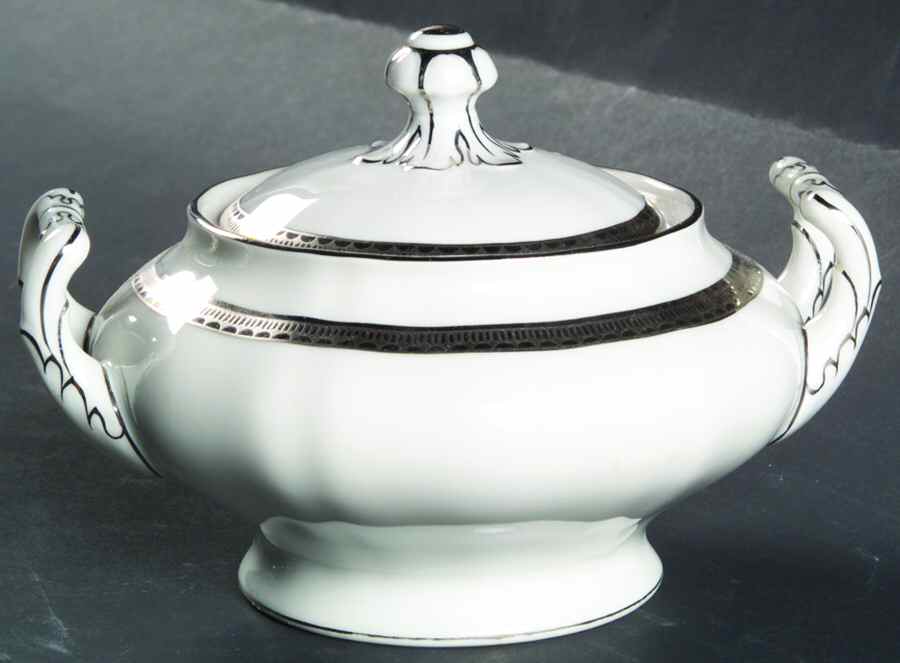 La Duchesse Sugar Bowl & Lid by Franconia-Krautheim & Adelburg-1