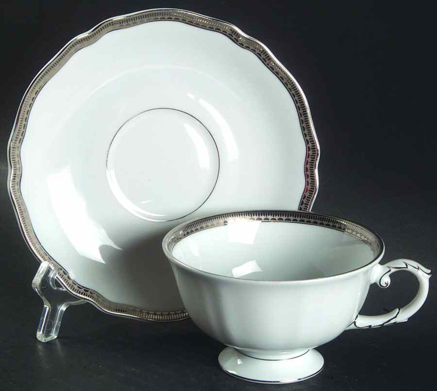 La Duchesse Footed Cup & Saucer Set by Franconia-Krautheim & Adelburg-1