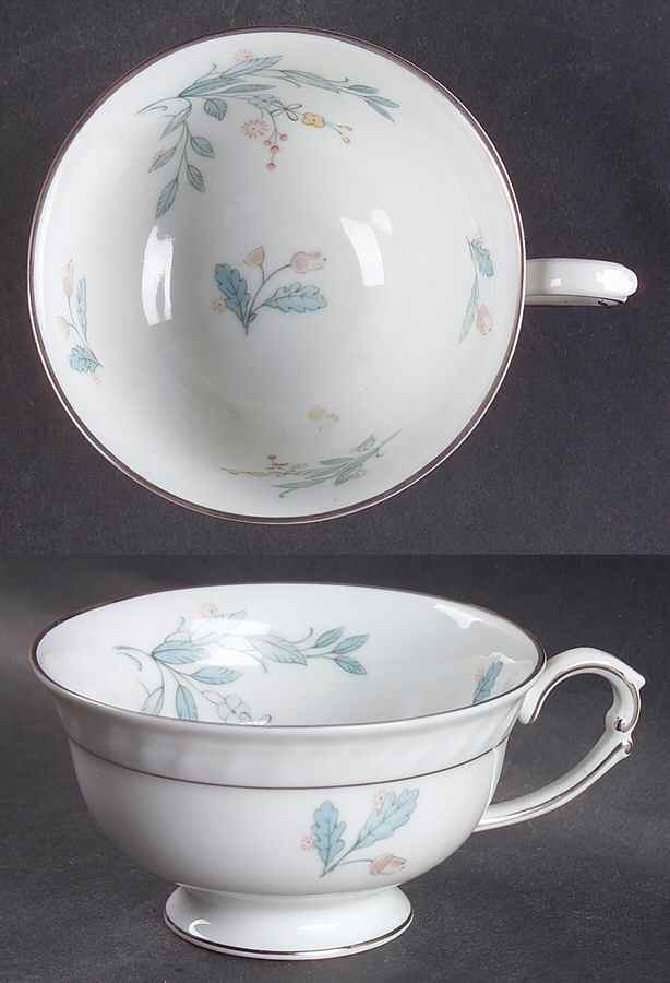 Laurel Oak Footed Cup by Franconia-Krautheim & Adelburg-1