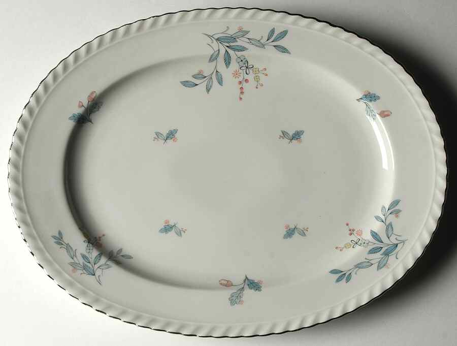 Laurel Oak 14" Oval Serving Platter by Franconia-Krautheim & Adelburg-1