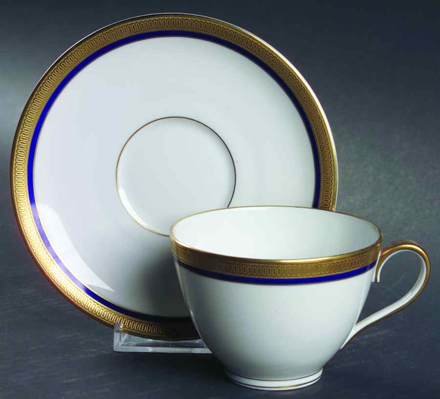 La Reine Flat Cup & Saucer Set by Franconia-Krautheim & Adelburg-1