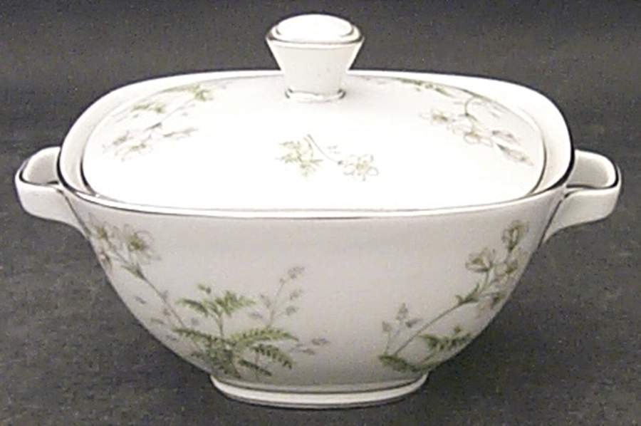 Loretta Sugar Bowl & Lid by Franconia-Krautheim & Adelburg-1