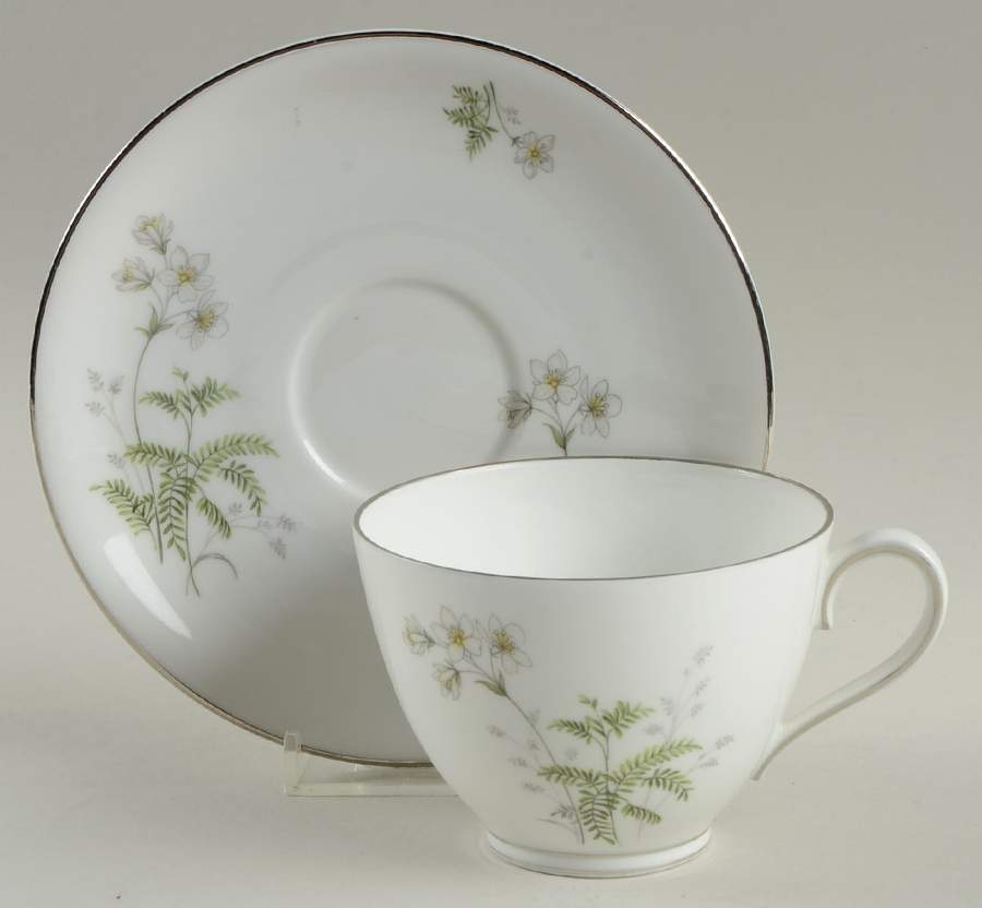 Loretta Flat Cup & Saucer Set by Franconia-Krautheim & Adelburg-1