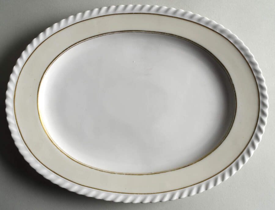 Marguerite 13" Oval Serving Platter by Franconia-Krautheim & Adelburg-1