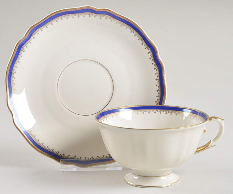 Matilde Footed Cup & Saucer Set by Franconia-Krautheim & Adelburg-1