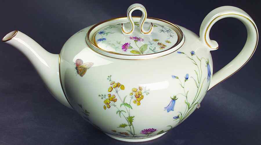 Meadow Flowers Small Teapot & Lid by Franconia-Krautheim & Adelburg-1