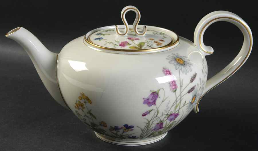 Meadow Flowers Small Teapot & Lid by Franconia-Krautheim & Adelburg-1