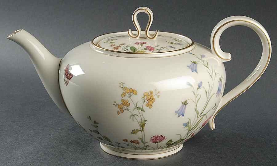 Meadow Flowers Teapot & Lid by Franconia-Krautheim & Adelburg-1