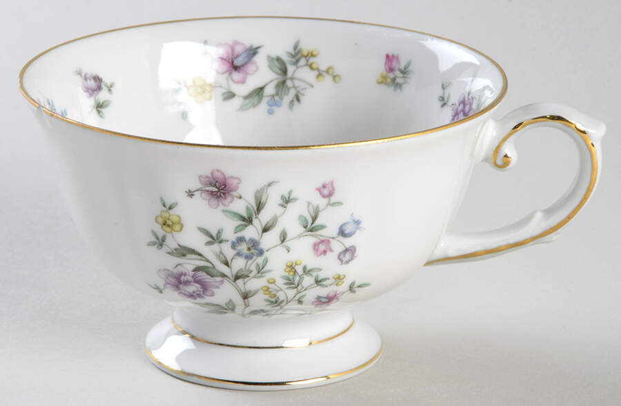 Millefleurs Footed Cup by Franconia-Krautheim & Adelburg-1
