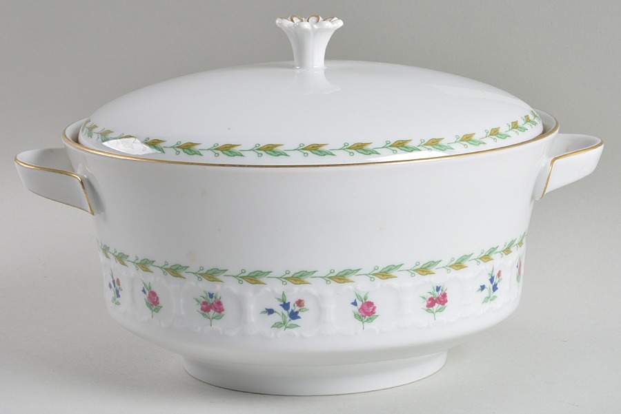 Musette (Coupe Shape) Round Covered Vegetable by Franconia-Krautheim & Adelburg-1