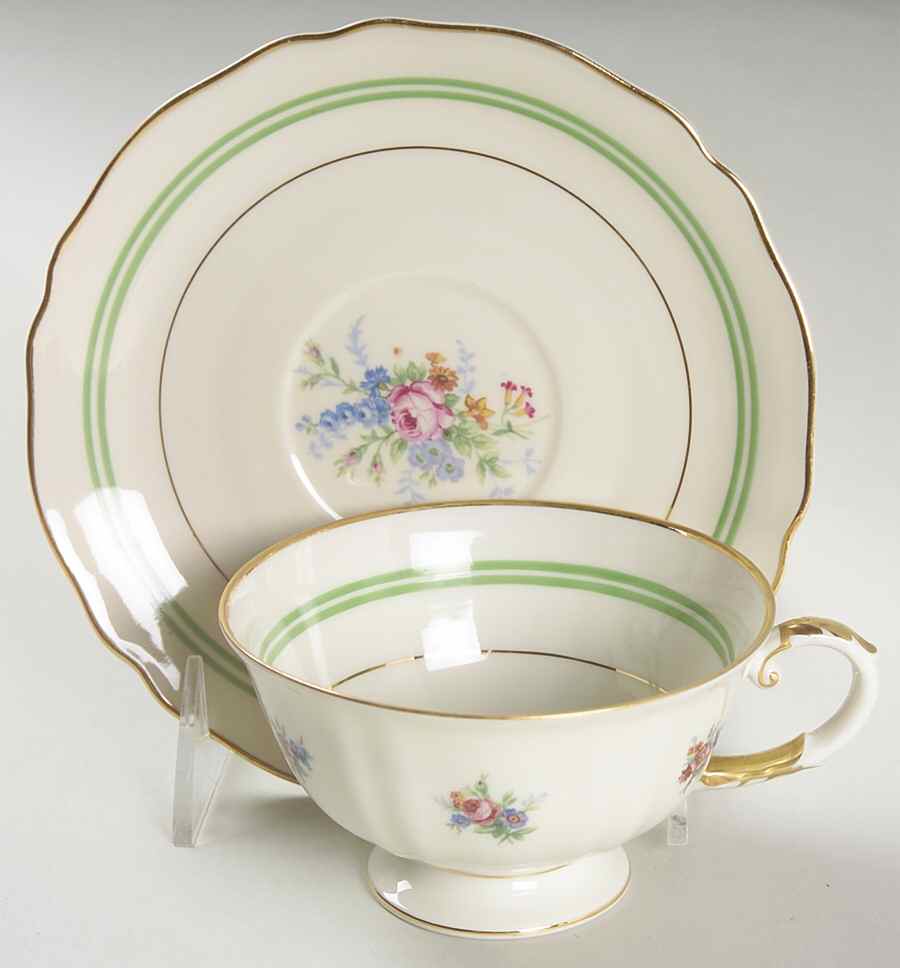 Musetta (Rim Shape) Footed Cup & Saucer Set by Franconia-Krautheim & Adelburg-1