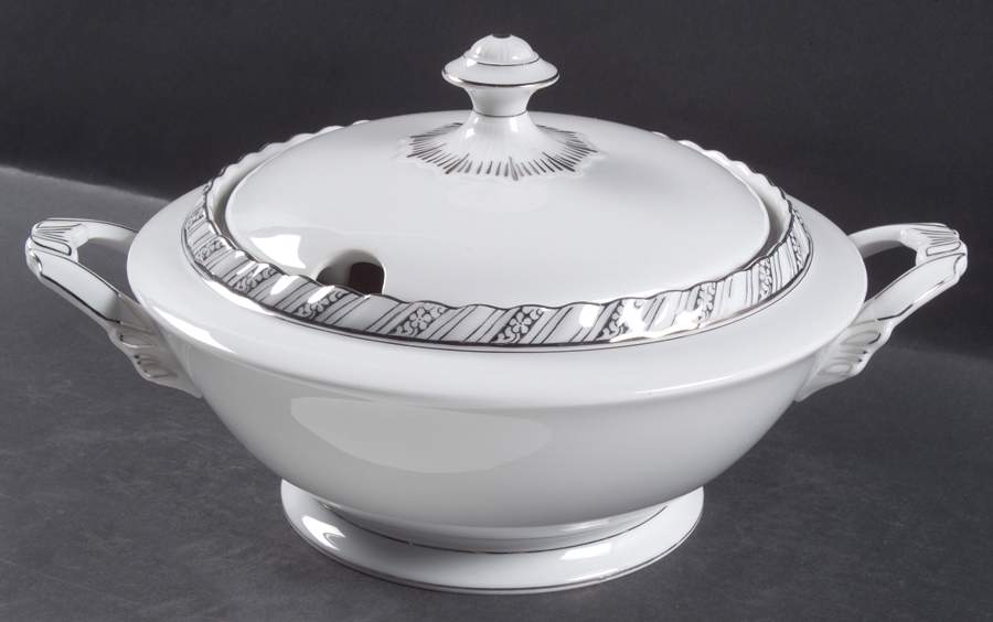 Palladina Tureen &  Lid by Franconia-Krautheim & Adelburg-1
