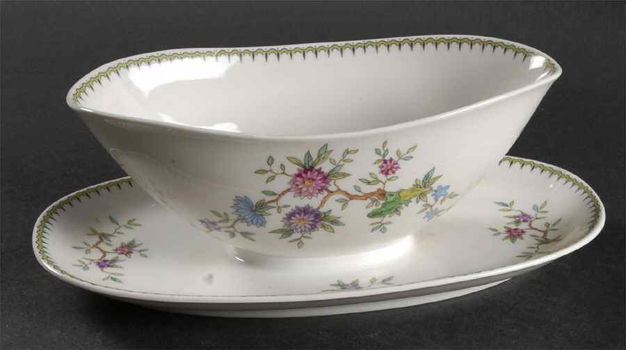 Rhodora Gravy Boat with Attached Underplate by Franconia-Krautheim & Adelburg-1