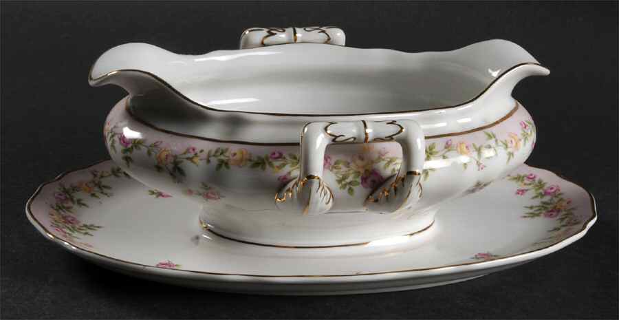 Rosalie Gravy Boat with Attached Underplate by Franconia-Krautheim & Adelburg-1