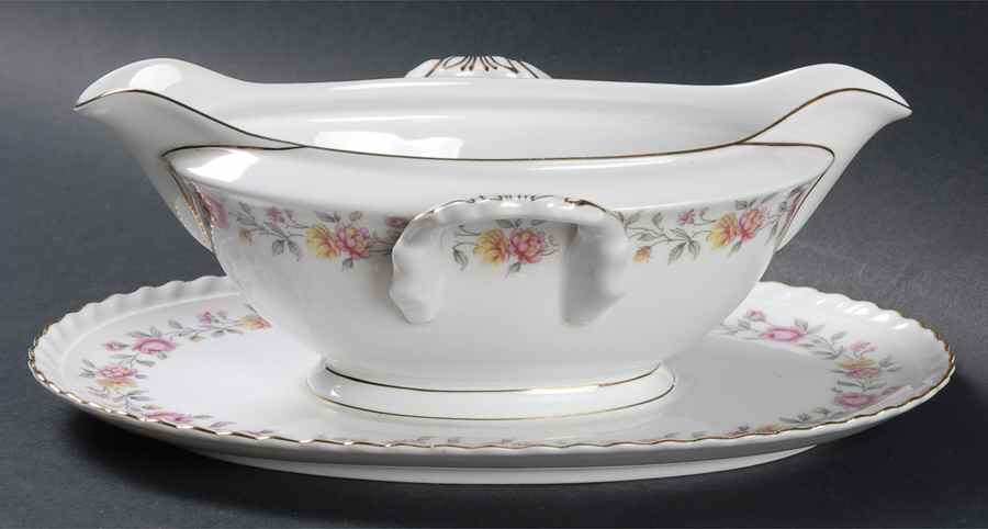 Rosedale Gravy Boat with Attached Underplate by Franconia-Krautheim & Adelburg-1