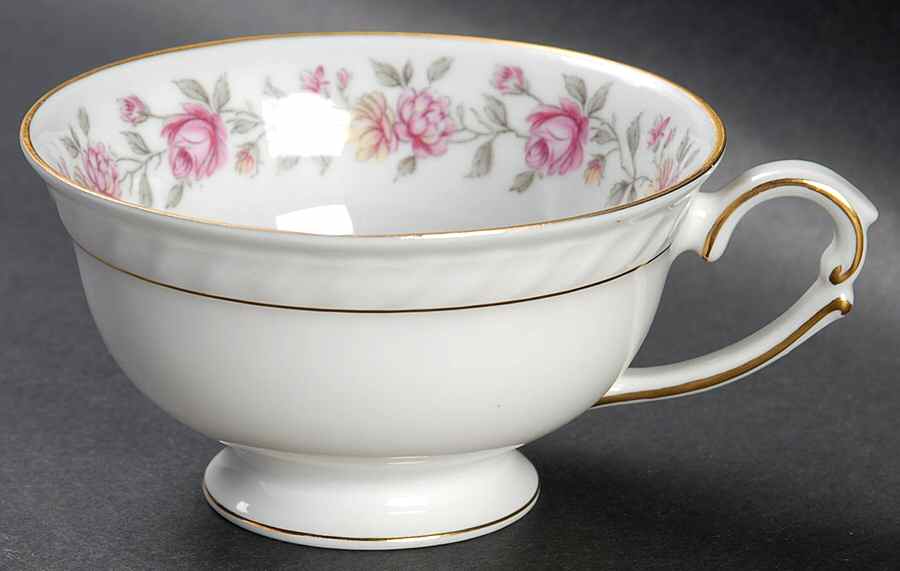 Rosedale Footed Cup by Franconia-Krautheim & Adelburg-1