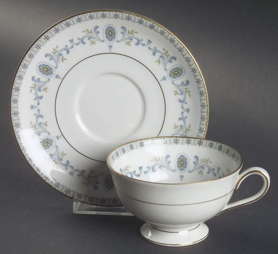 Toscana Footed Cup & Saucer Set by Franconia-Krautheim & Adelburg-1