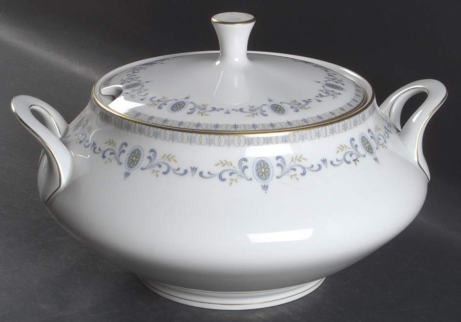 Toscana Tureen &  Lid by Franconia-Krautheim & Adelburg-1