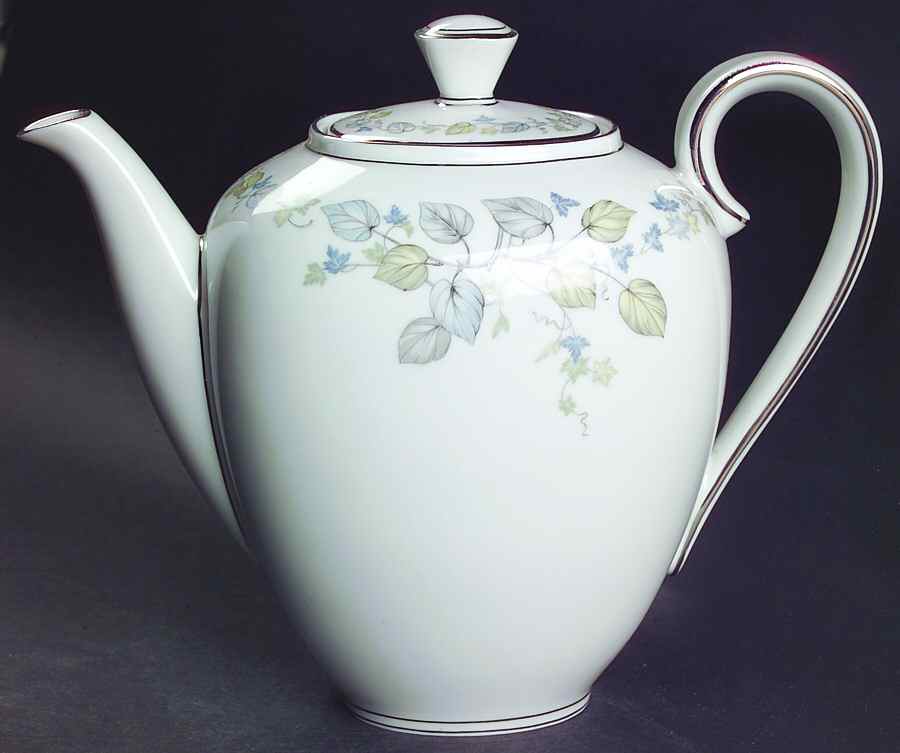 Vignette Coffee Pot & Lid by Franconia-Krautheim & Adelburg-1