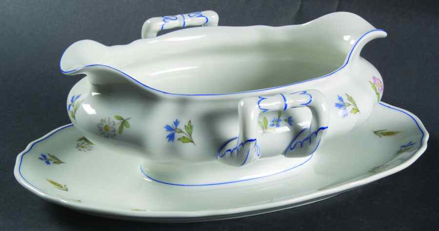 Virginia Gravy Boat with Attached Underplate by Franconia-Krautheim & Adelburg-1