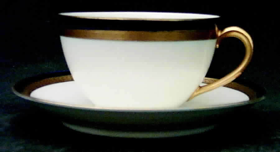 67512 Flat Cup & Saucer Set by Fraureuth-1