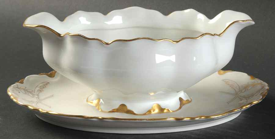 Aurora Gravy Boat with Attached Underplate by Fraureuth-1