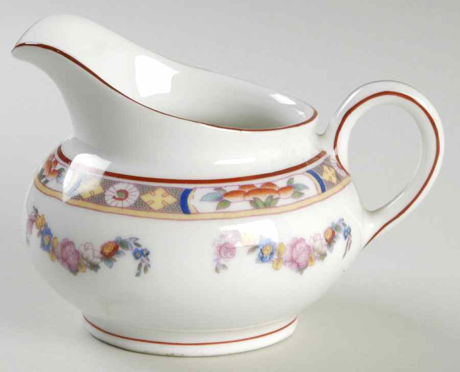 Standish Creamer by Fraureuth-1