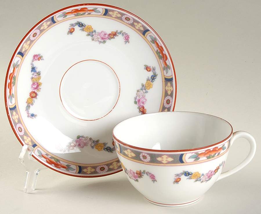 Standish Flat Cup & Saucer Set by Fraureuth-1
