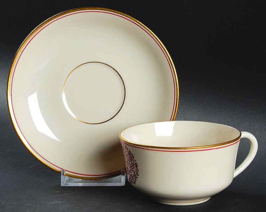 Copper Beech Tree Flat Cup & Saucer Set by Lunning, Frederik-1
