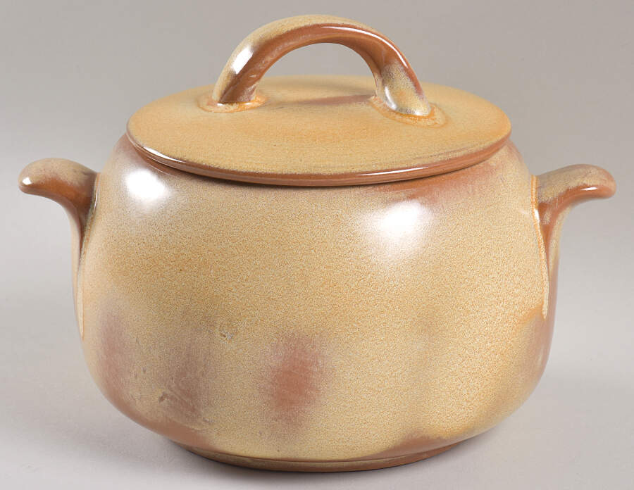 Lazy Bones (Desert Gold) 1.75 Qt Round Covered Casserole by Frankoma-1