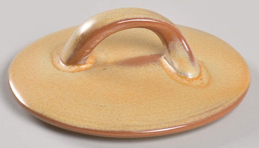 Lazy Bones (Desert Gold) Lid for 1.75 Qt Round Covered Casserole by Frankoma-1