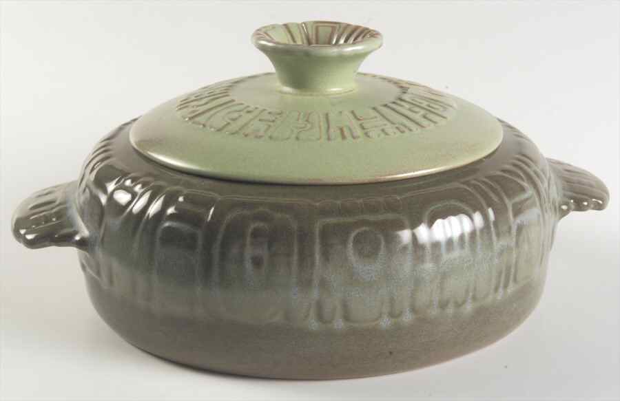Mayan Aztec Prairie Green 1 Qt Round Covered Casserole by Frankoma-1
