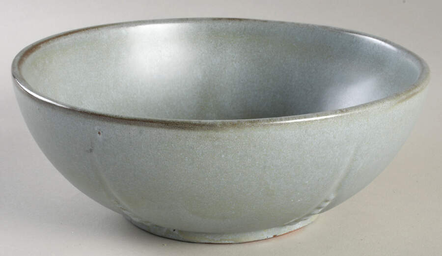 Plainsman Woodland Moss 8" Round Vegetable Bowl by Frankoma-1