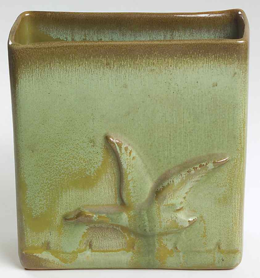 Plainsman Woodland Moss 6" Square Vase by Frankoma-1