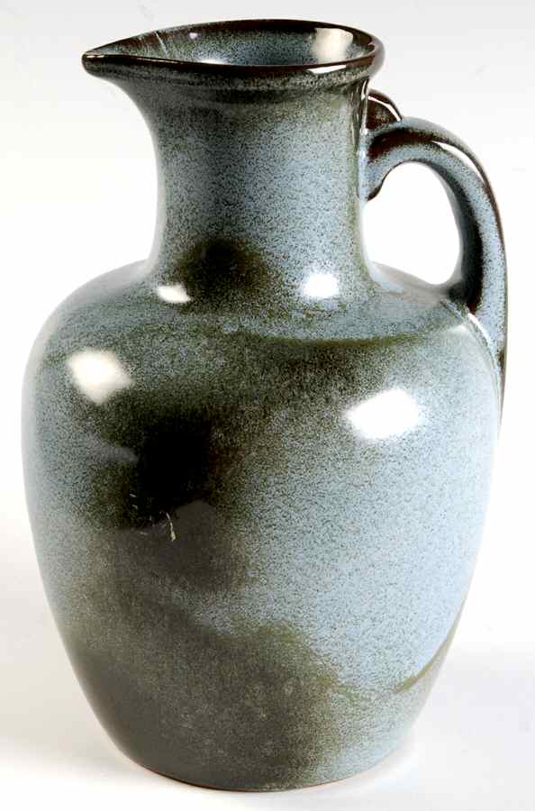 Plainsman Woodland Moss 24 Oz Pitcher by Frankoma-1