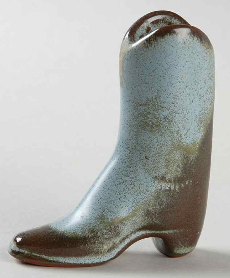 Plainsman Woodland Moss Boot Vase by Frankoma-1