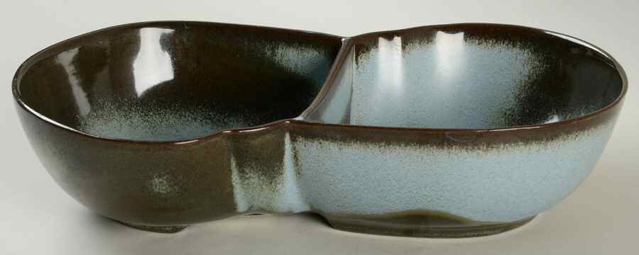 Plainsman Woodland Moss 10" Oval Divided Vegetable Bowl by Frankoma-1