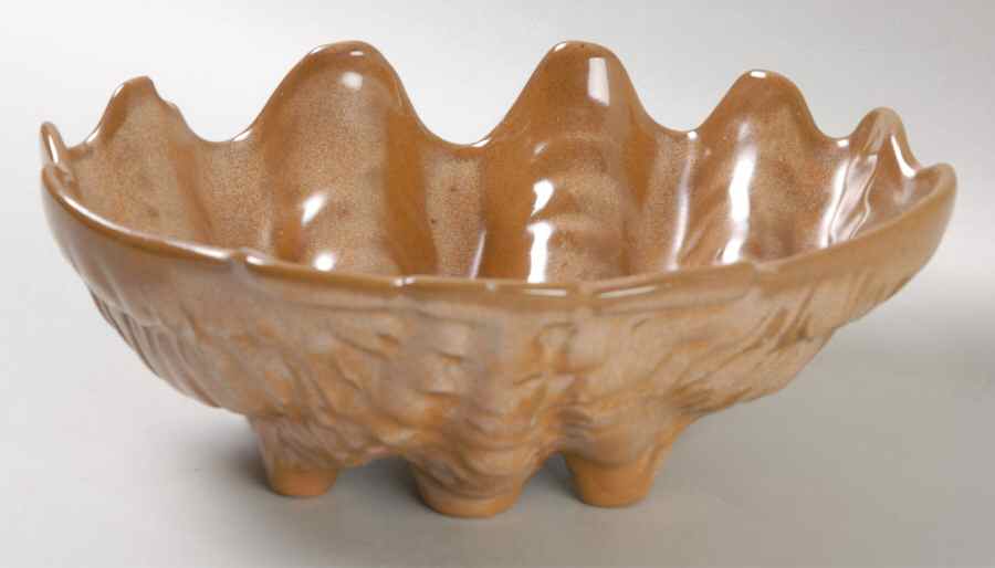 Plainsman Cinnamon 7" Shell Shaped Bowl by Frankoma-1