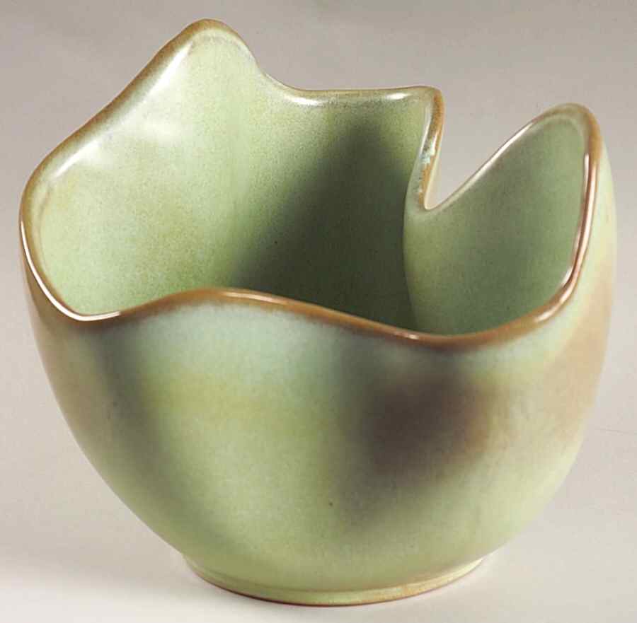 Plainsman Green 5" Drapery Vase by Frankoma-1