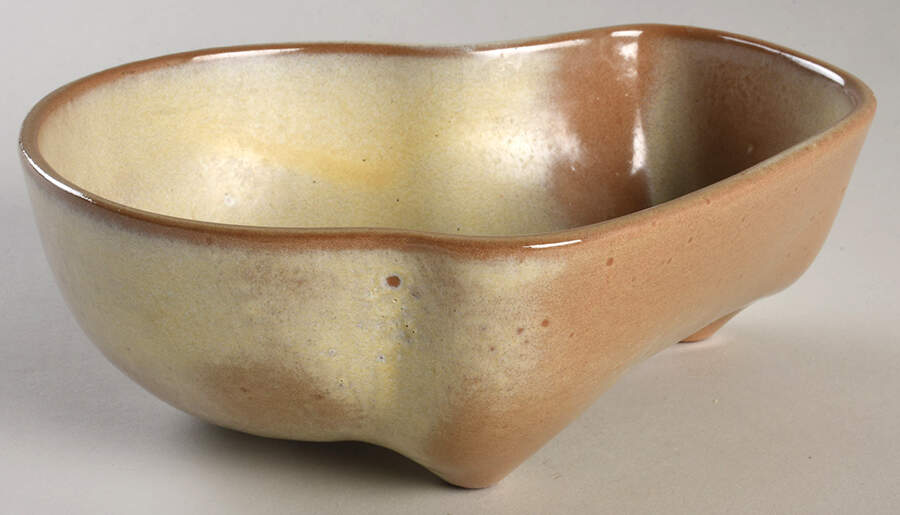 Plainsman Gold 7" Oval Vegetable Bowl by Frankoma-1
